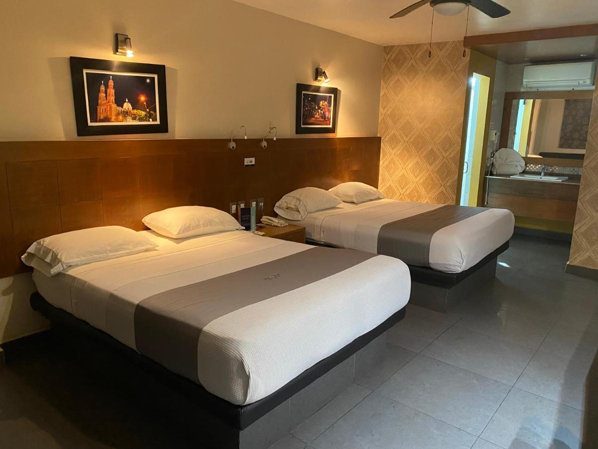Hotel Maioris El Diez Culiacán Esterno foto