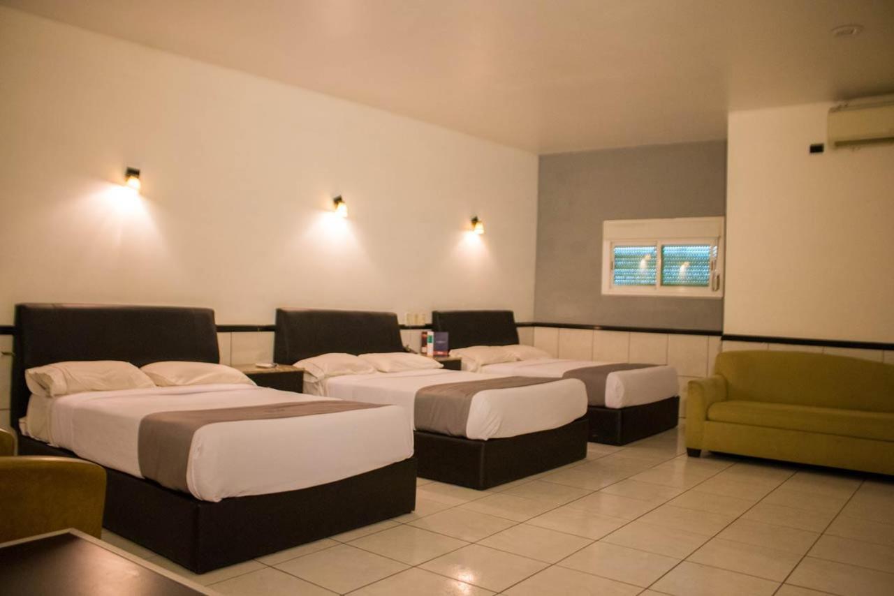 Hotel Maioris El Diez Culiacán Esterno foto