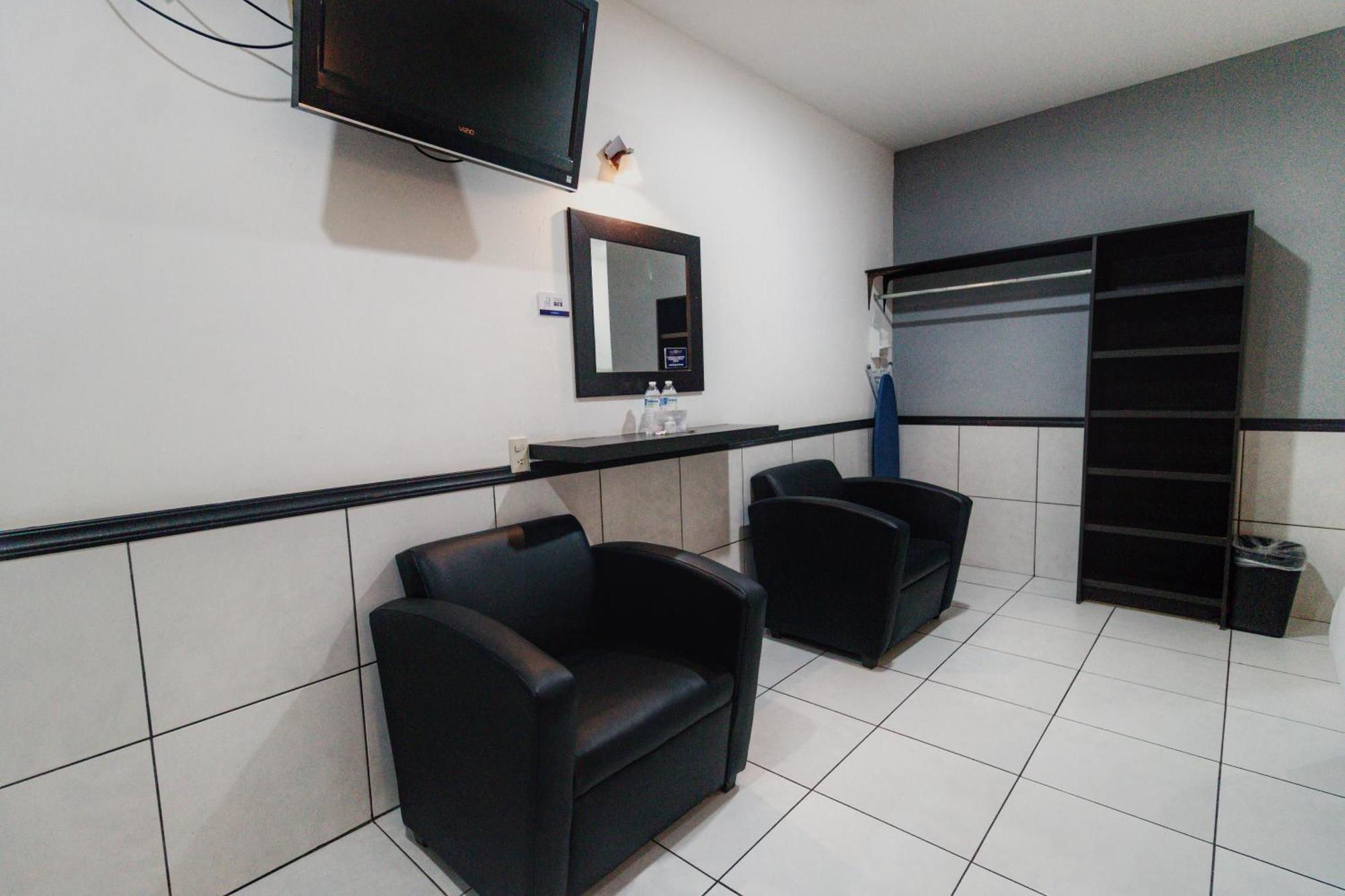 Hotel Maioris El Diez Culiacán Esterno foto