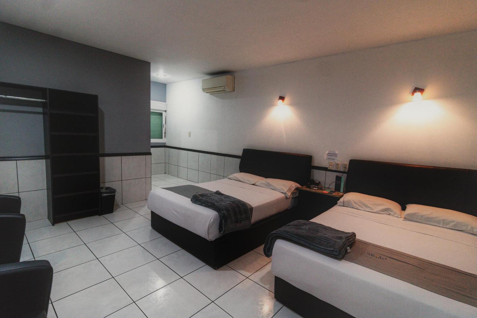Hotel Maioris El Diez Culiacán Esterno foto