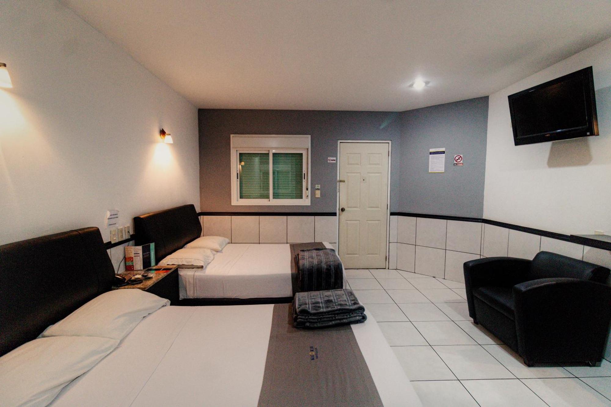 Hotel Maioris El Diez Culiacán Esterno foto