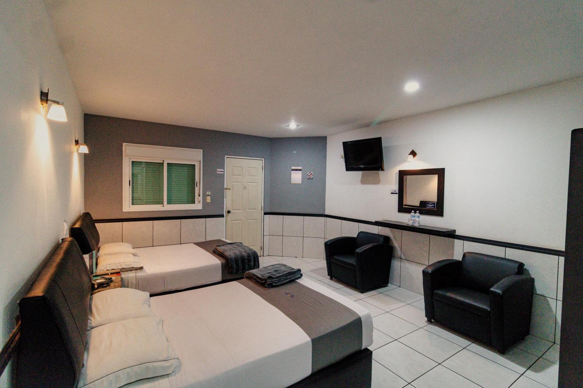 Hotel Maioris El Diez Culiacán Esterno foto